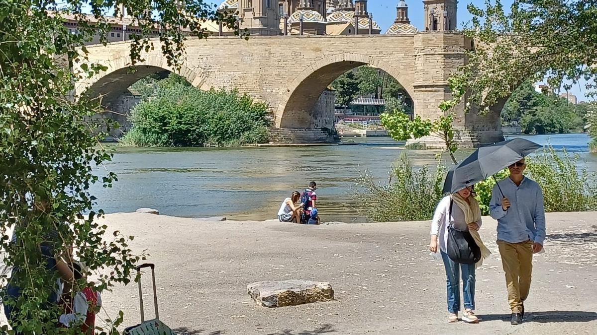 Sol en la orilla del Ebro, el domingo