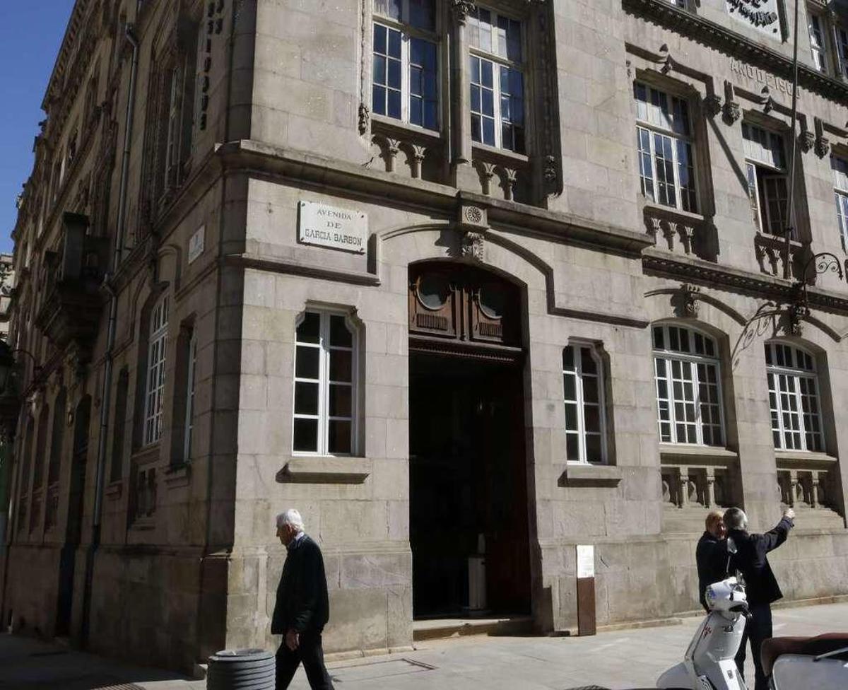 Escuela de Artes y Oficios - Una historia de novela