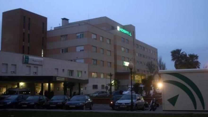 Unos 20 encapuchados asaltan un hospital de Cádiz y liberan a un narco