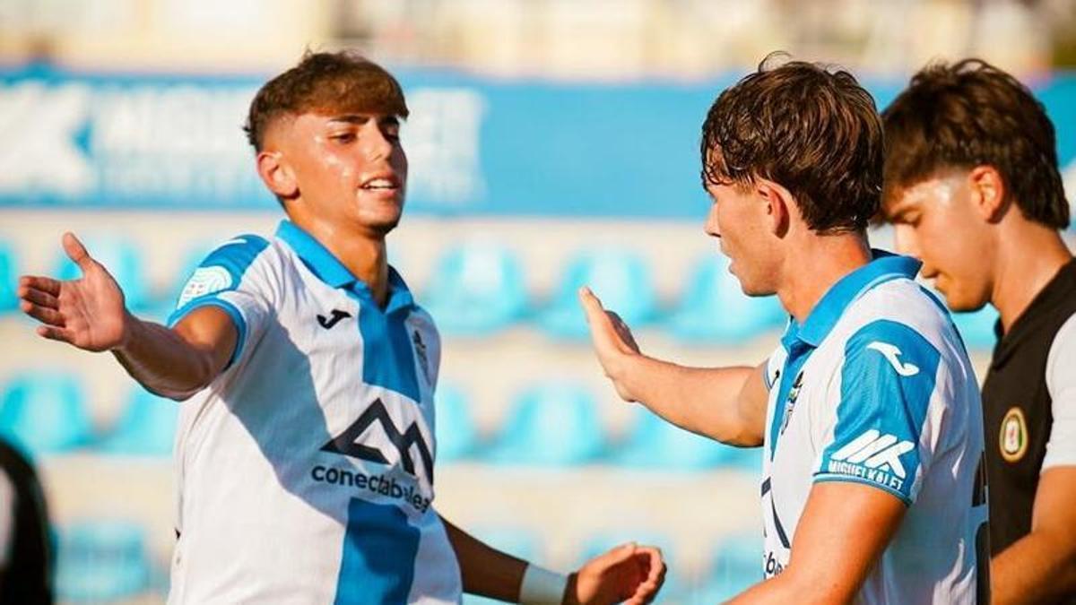 Jugadores del Atlético Baleares durante el partido.