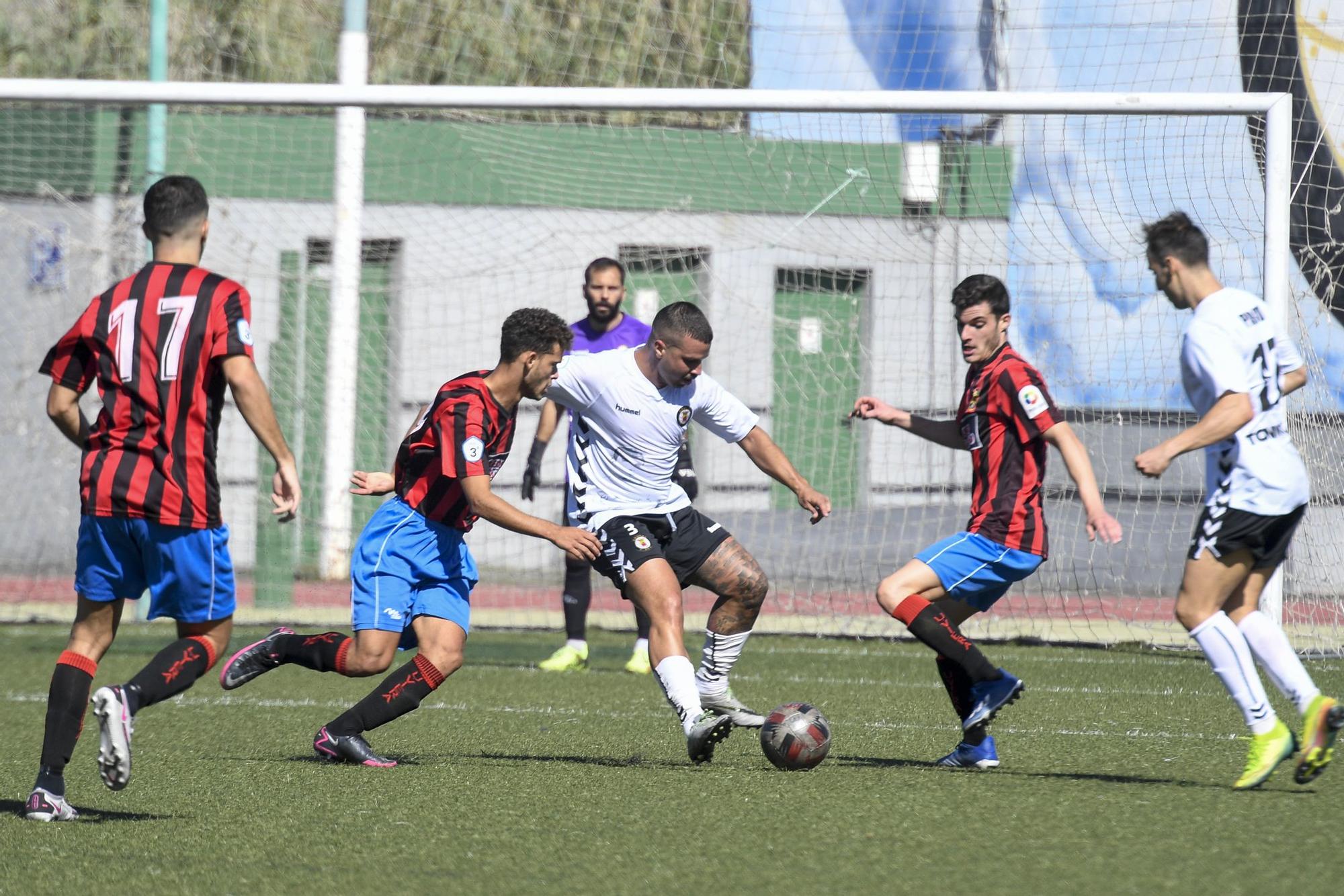 Partido entre el Arucas y el Unión Viera, de Tercera División