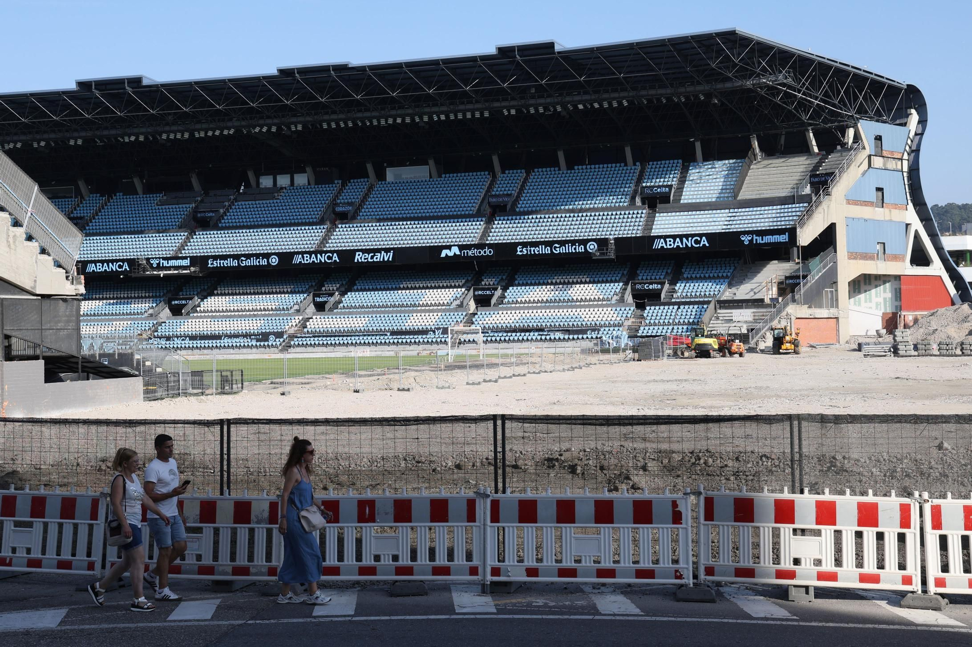 La nueva grada de Gol continúa creciendo