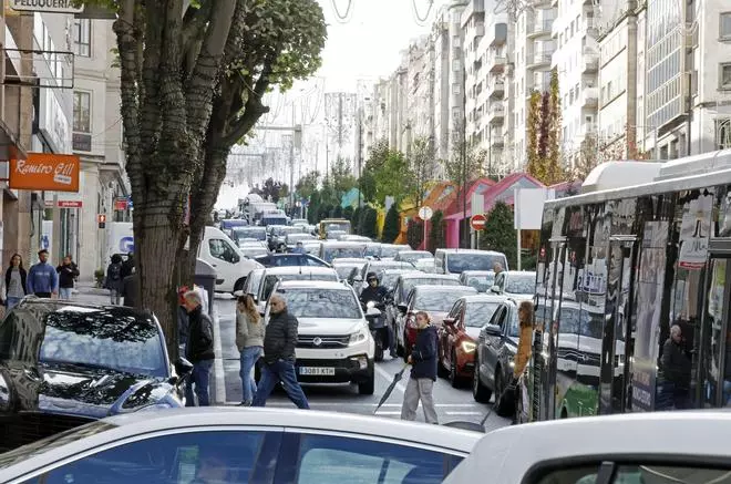 Vigo avanza el plan de tráfico de la Navidad: cambios de calles y restricciones variables según niveles de afluencia
