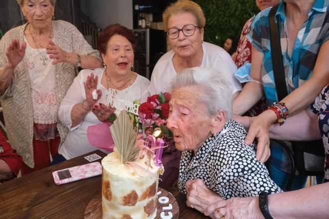 La alicantina Clotilde Escapa cumple 100 años
