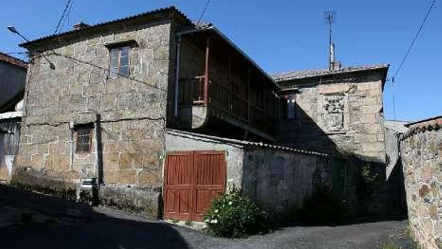 Casa Ferrer, en fase de traslado a la calle Leonzas. / l.o.