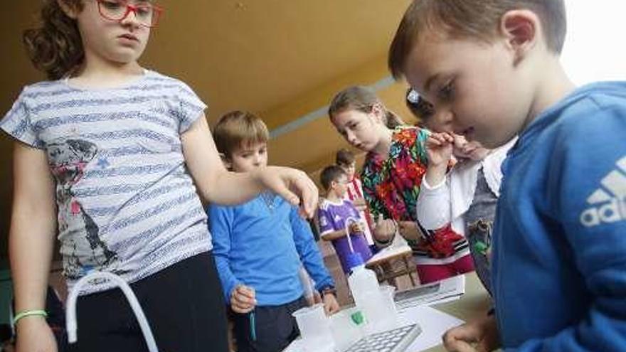 La Escuela de Verano de Corvera tiene mucha química con los niños