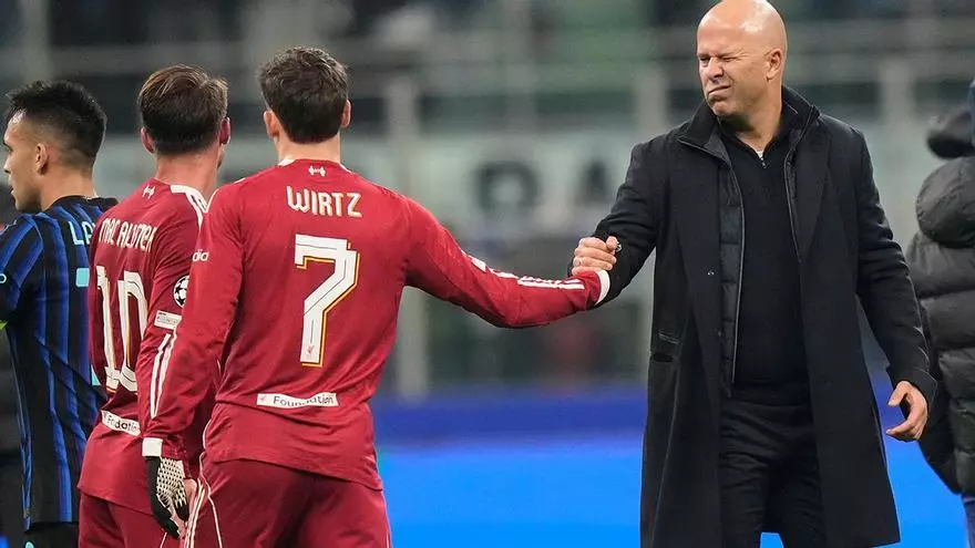 Slot elogia a Wirtz: "No es la primera vez que juega tan bien"