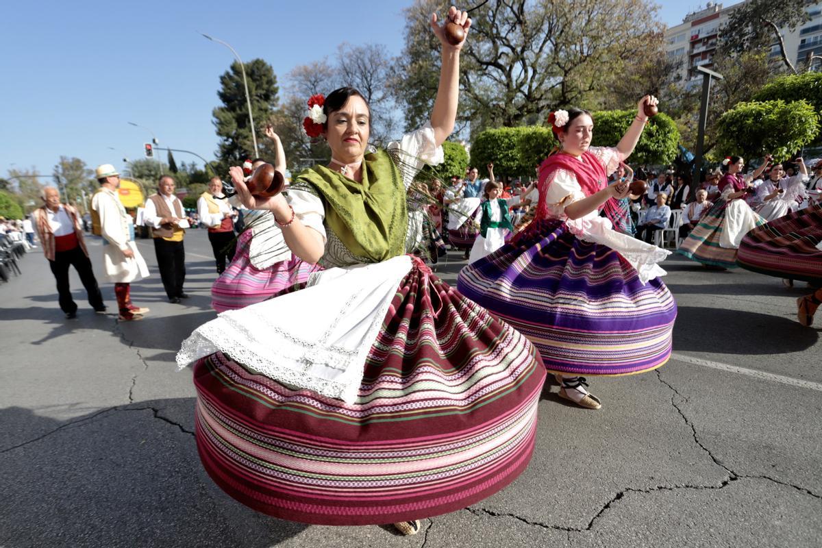 Bando de la Huerta a su paso por Glorieta de España