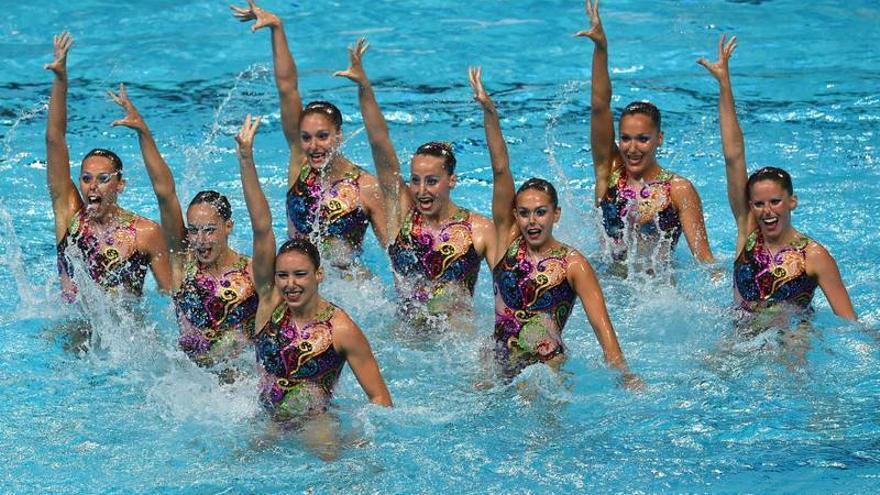 La natación sincronizada se aleja de las medallas en Kazán