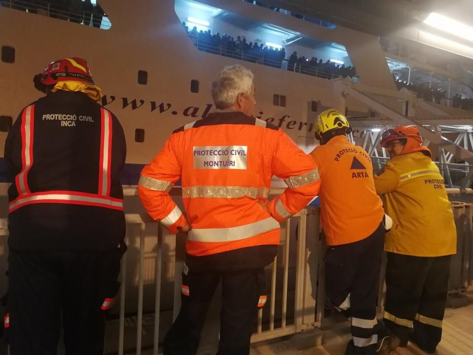 Un incendio obliga a desviar un ferry de la ruta Marsella-Argel a Alcúdia