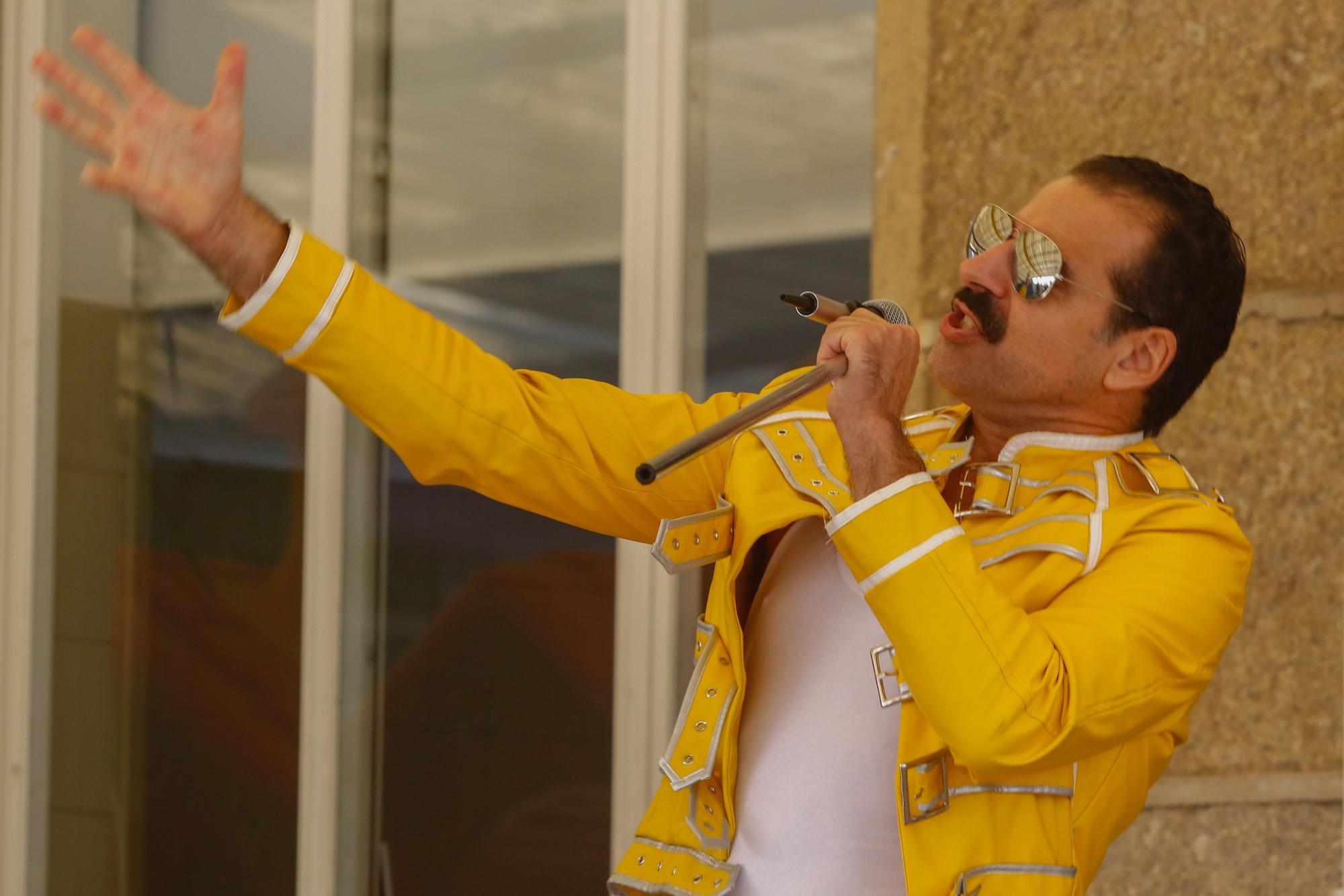 El espíritu de Freddy Mercury se encarna en el CEIP Anexo A Lomba