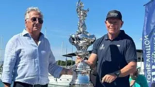 El trofeu de la Copa Amèrica arriba al Club Nàutic l’Escala