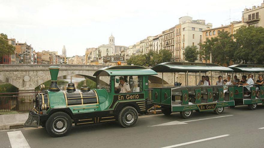 El carrilet turístic de Girona també opera sense una llicència específica.