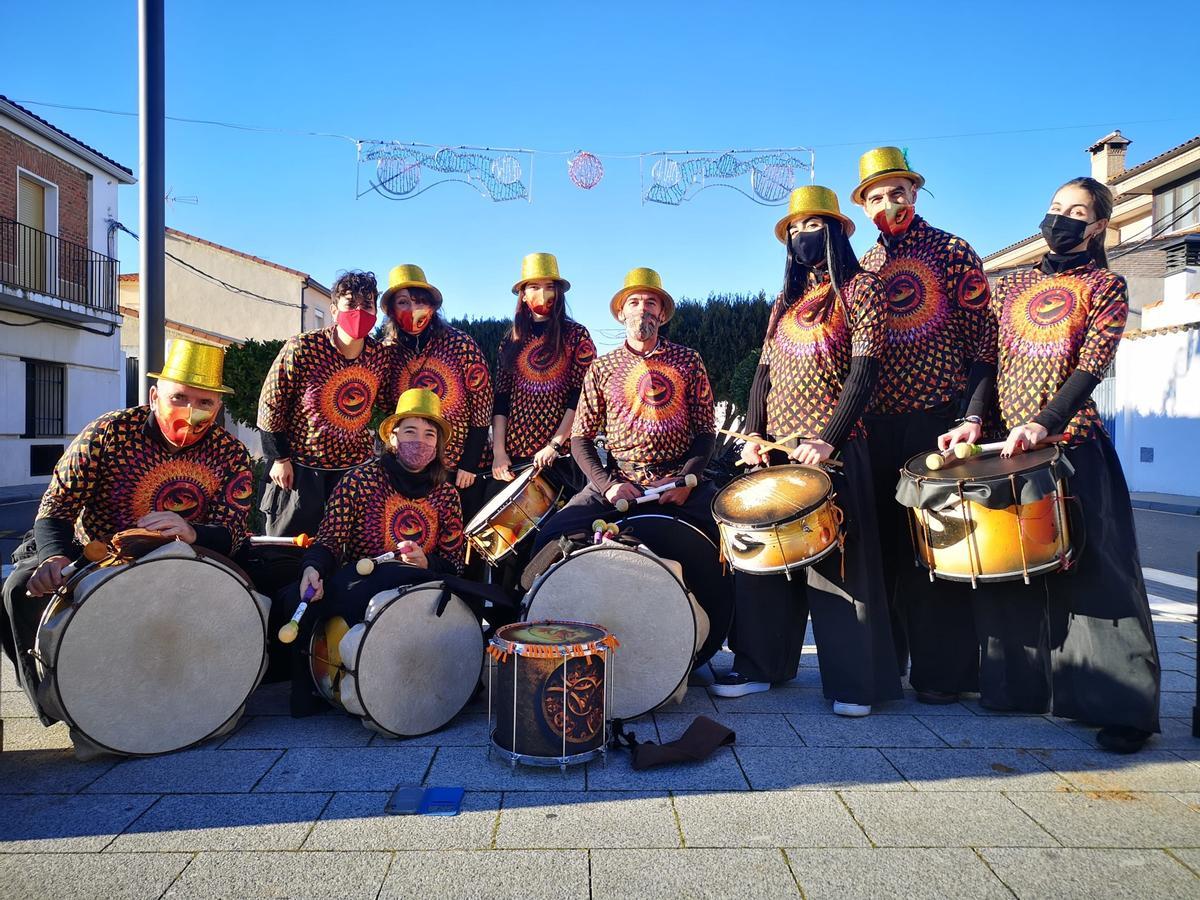 Tupa percusión teatral.