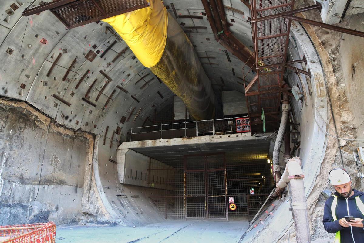 El tunel de la línea 9, en la Sagrera, que en el futuro permitirá conectar los dos tramos ya terminados y en funcionamiento