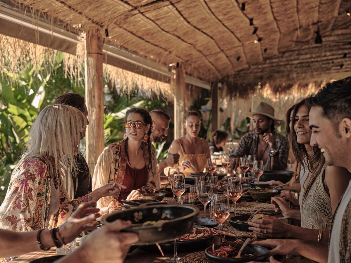 Los invitados podrán degustar un menú elaborado por expertos con sabores mediterráneos nuevos.