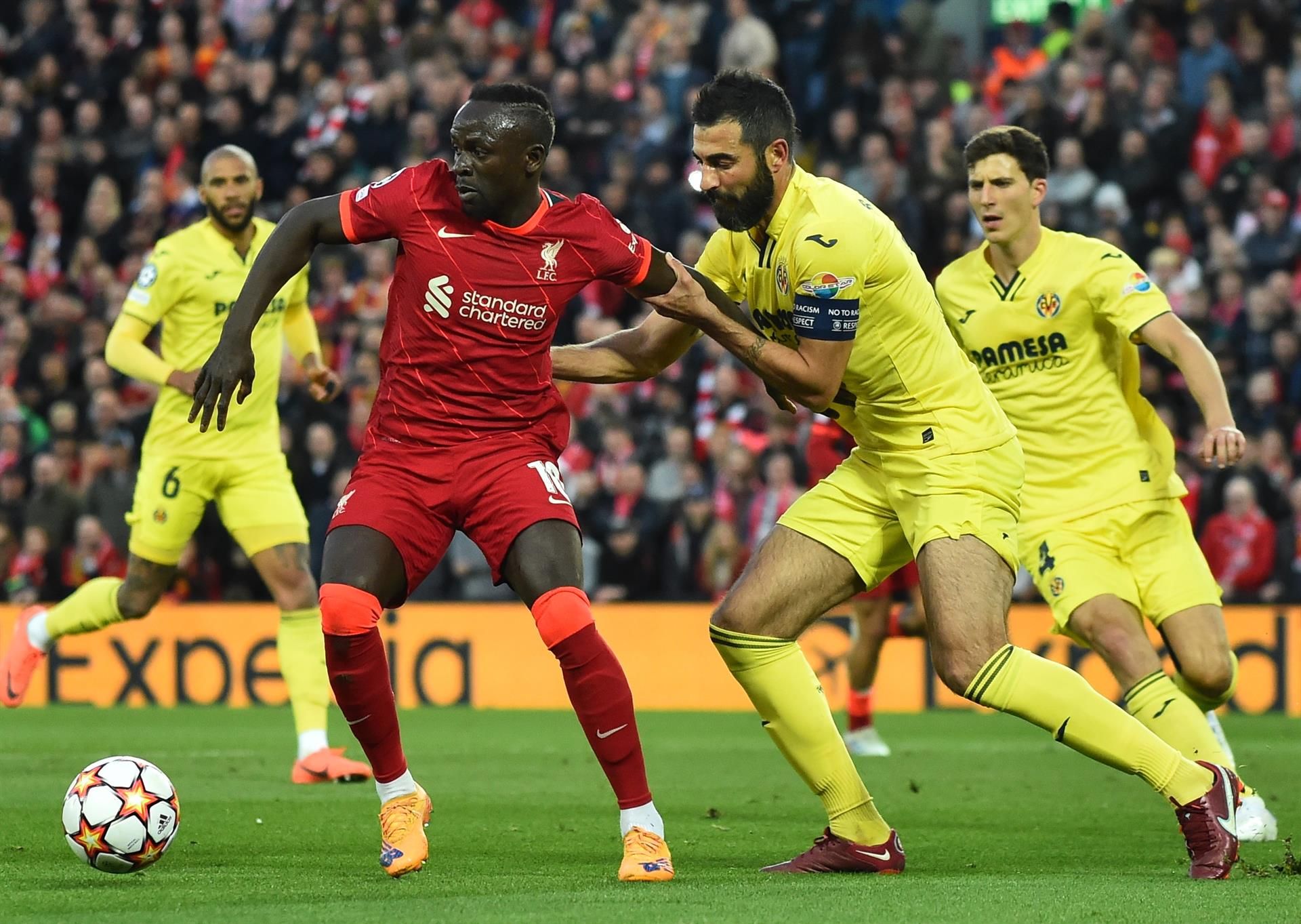 Fotogalería | Las mejores imágenes de la primera parte en Anfield