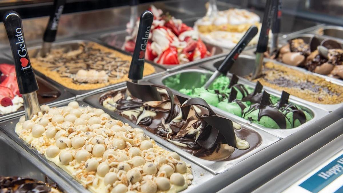 Amorato, la nueva cafetería que acaba de abrir en Málaga con helados artesanos 100% sin gluten, sin azúcar y proteicos: los hacen cada día en su propio obrador