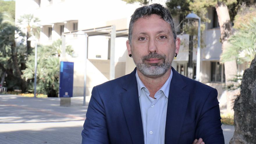 Carles Cortés, nuevo director del Instituto Interuniversitario de Filología Valenciana de la UA