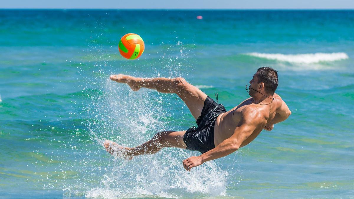 Aprovecha la playa para hacer ejercicio durante el fin de semana.