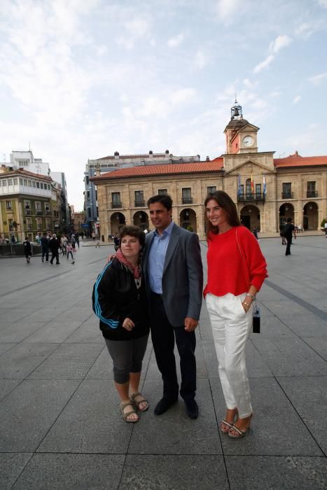 Fran Rivera participa en una cata de vinos en Avilés