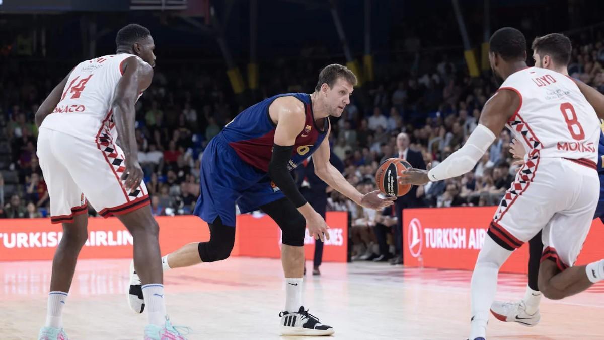 Jan Vesely, en una acción del partido ante Mónaco