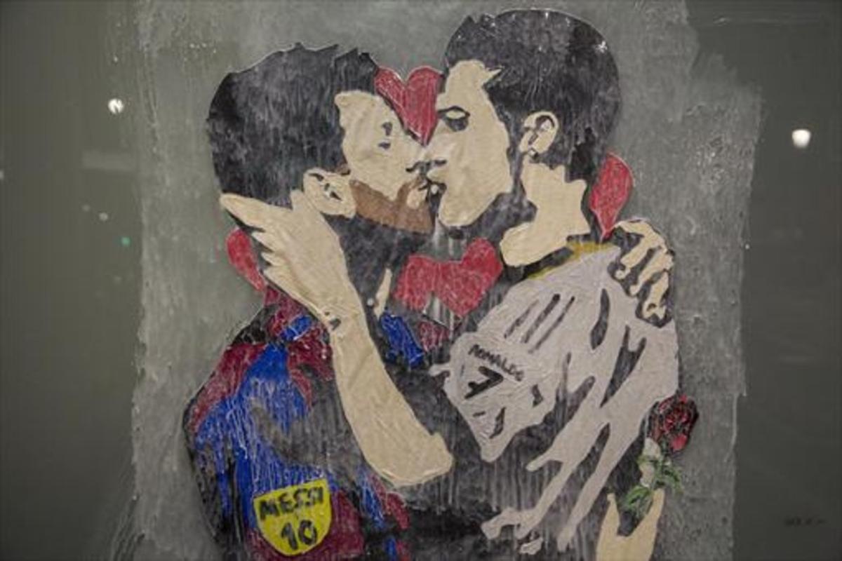 El apasionado beso de Messi y Cristiano_MEDIA_1 El apasionado beso de Messi y Cristiano_MEDIA_1