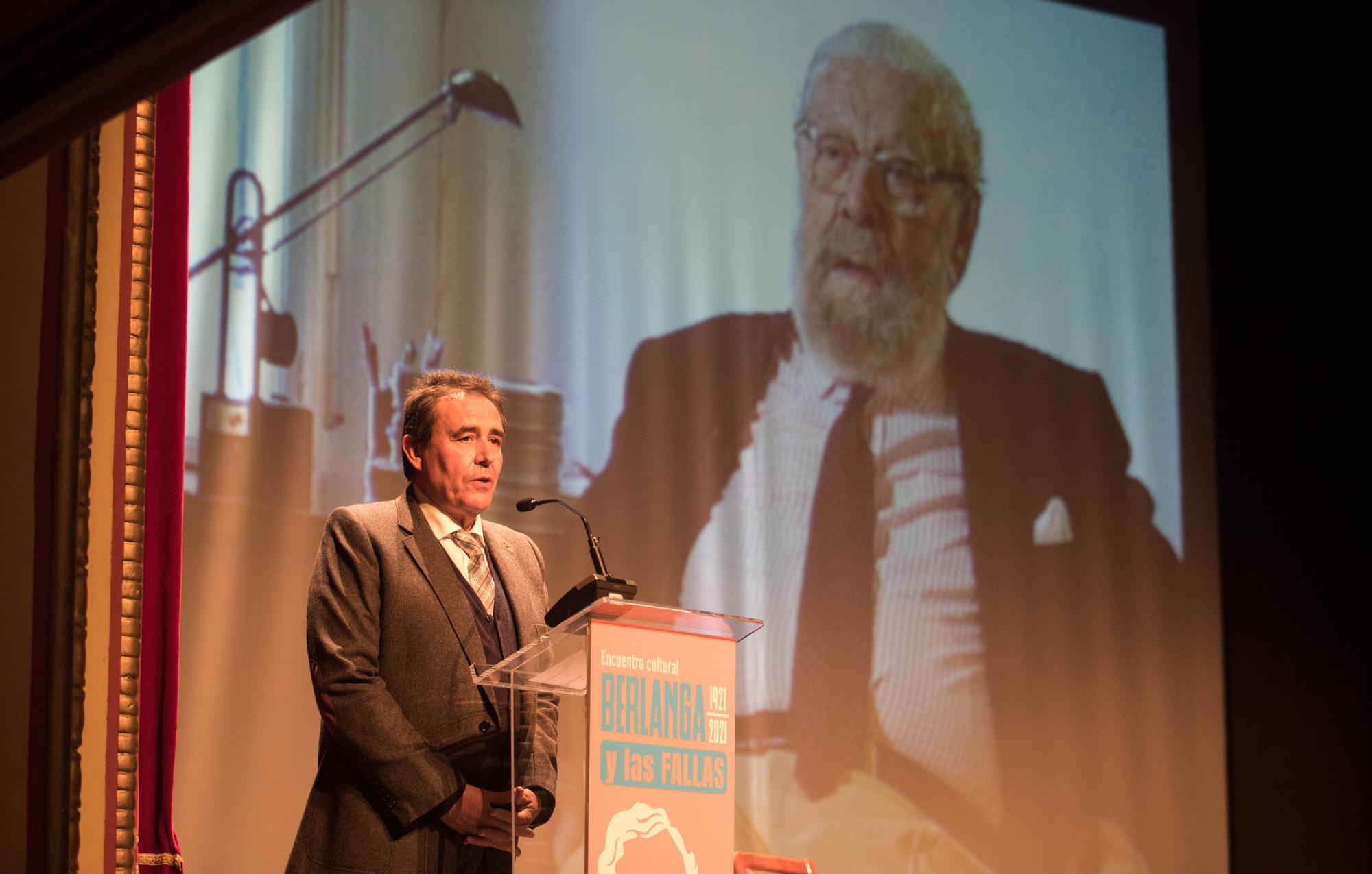 Encuentro cultural sobre Berlanga y las Fallas, organizado por Levante-EMV en el Teatro Talía.