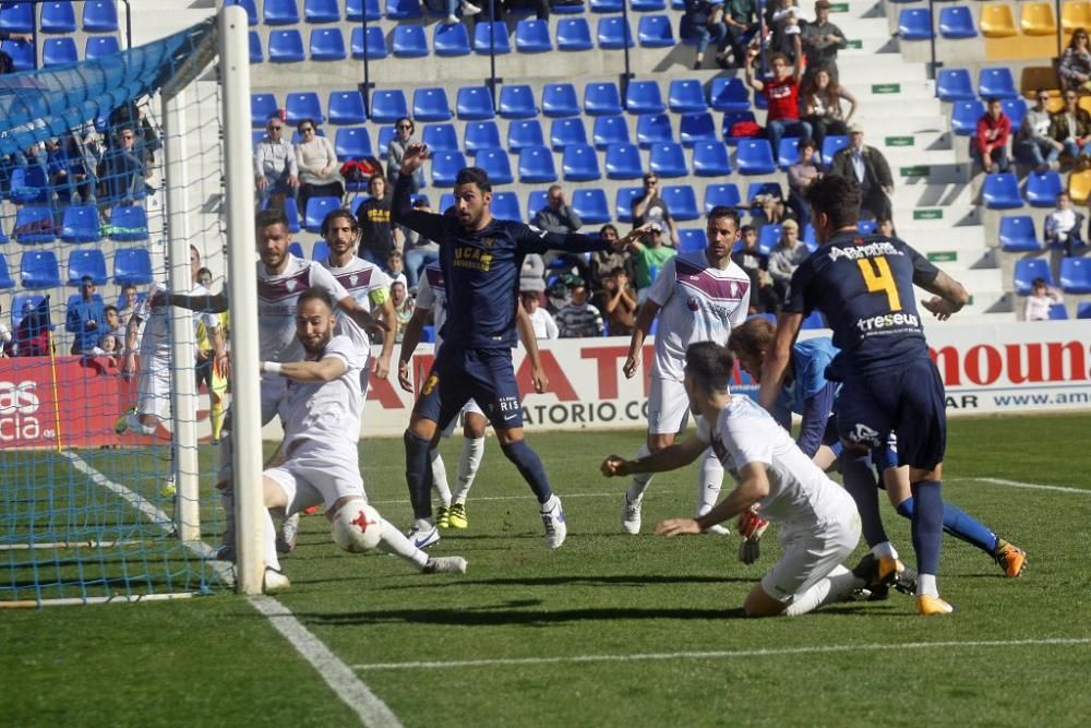 Partido entre el Ucam y el Jumilla