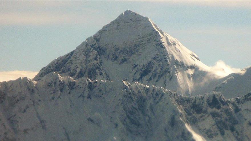 Muere el sherpa Ang Rita, el hombre con el récord de ascensos al Everest