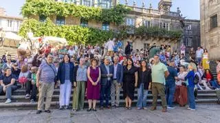 Usuarios, familias y personal de Proxecto Home estrechan lazos en su Festa da Solidariedade en Santiago
