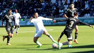 El Córdoba CF agrava su crisis y cae ante el Celta B