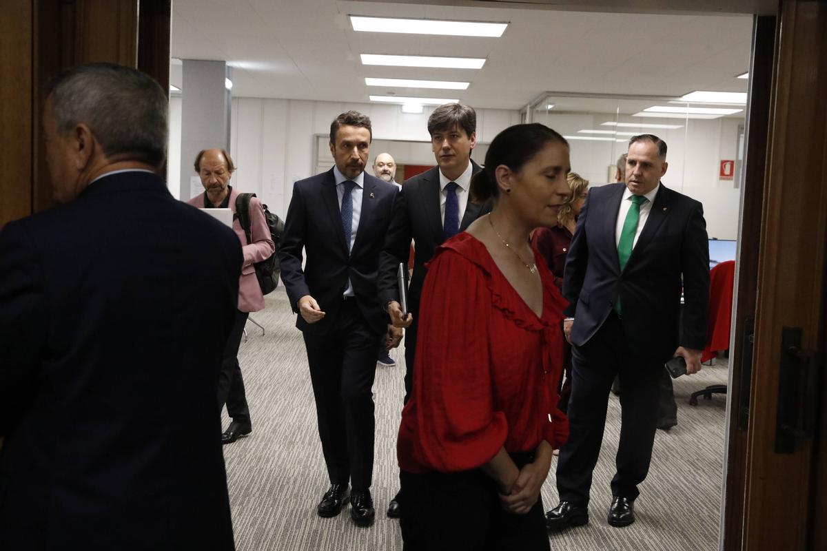 En imágenes: así fue el pleno de reelección de Daniel González en la Cámara de Comercio de Avilés En imágenes: así fue el pleno de reelección de Daniel González en la Cámara de Comercio de Avilés