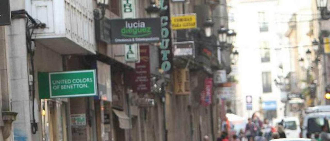 Zona comercial en el centro de Ourense. // Iñaki Osorio