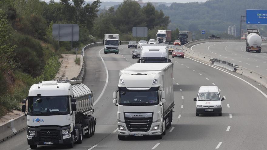 La DGT incrementa esta semana el control de camiones y autobuses