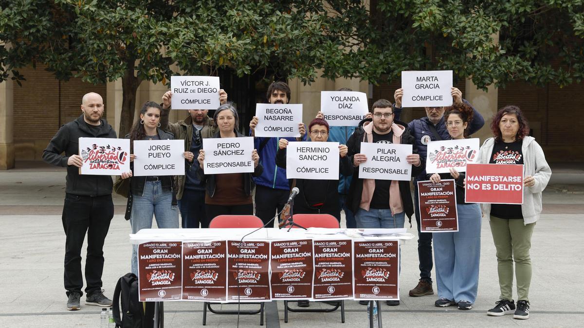 La plataforma Libertad 6 de Zaragoza denuncia su "abandono" en prisión un año después