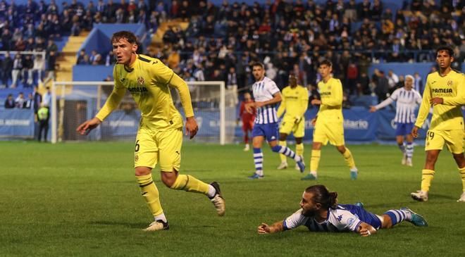 El Villarreal B tumba al Alcoyano en el Collao