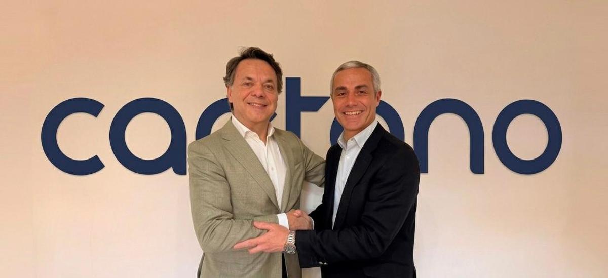 Responsables de Caetano y Covisa sellan el acuerdo.