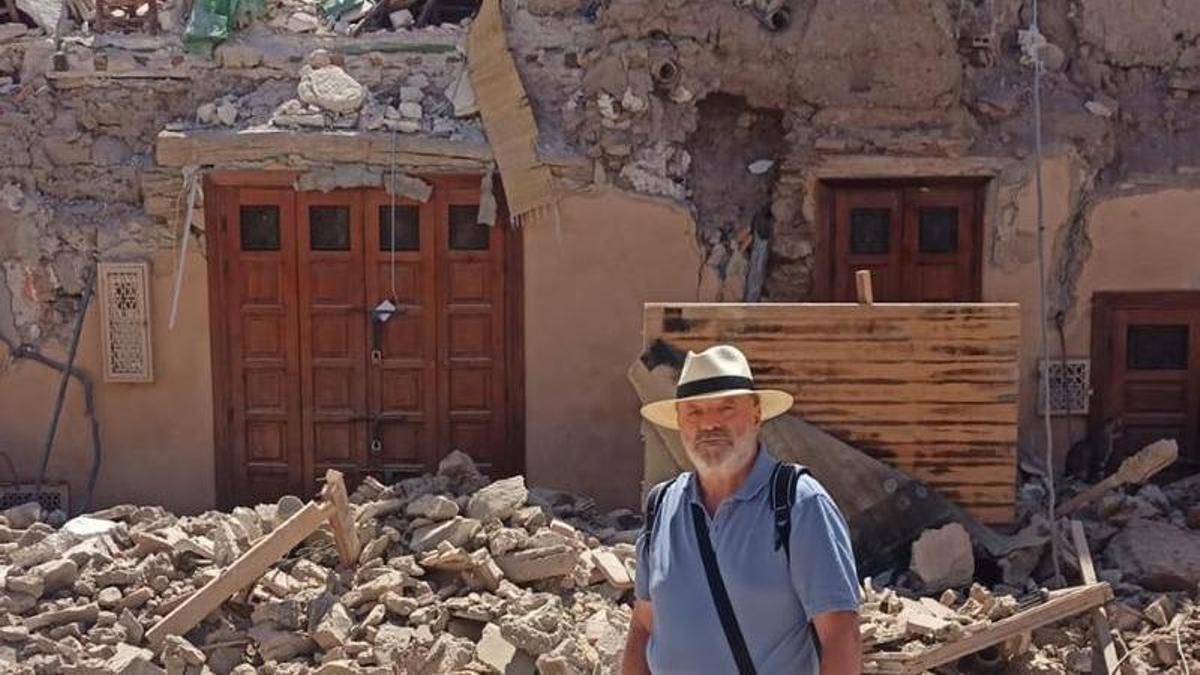 José Carlos Vicente, en una de las zonas más devastadas en Marrakech