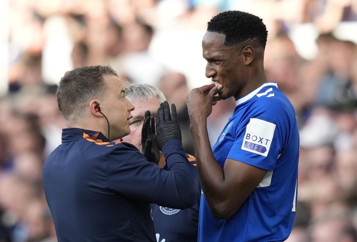 Yerry Mina (Everton) Yerry Mina (Everton)