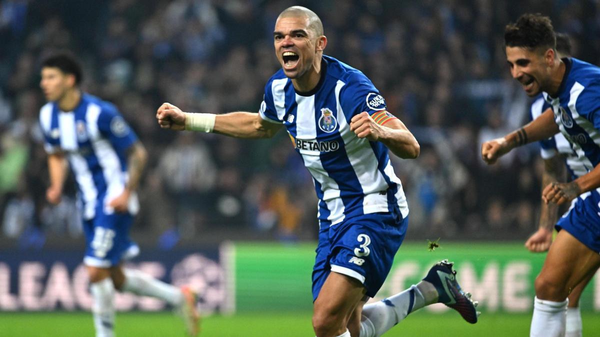 Pepe, celebrando un gol frente al Shakhtar Donetsk en fase de grupos de la Champions