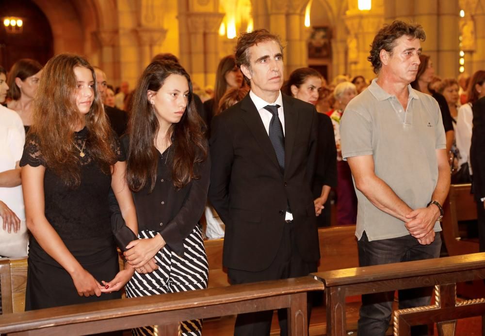 Funeral de Arturo Fernández: Emoción para despedir al chatín de la Puerta de la Villa