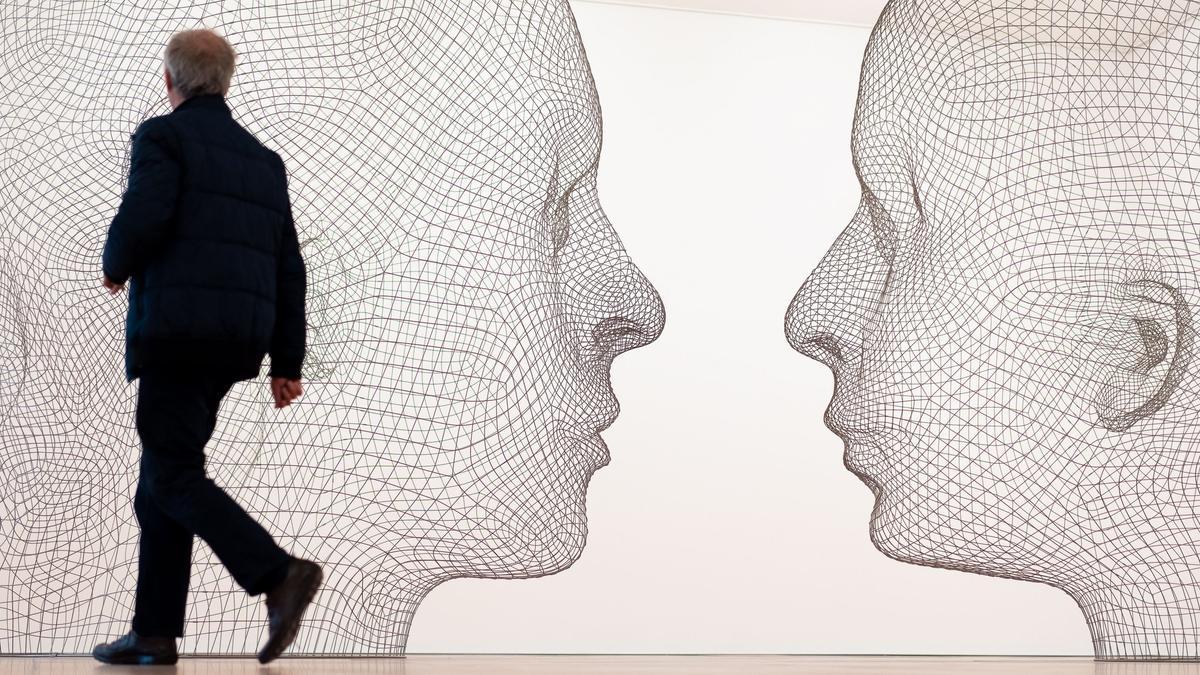 Piezas de Jaume Plensa en la exposición 'Cada rostro es un lugar', con la que se reabre el Museo de Arte Moderno de Céret.