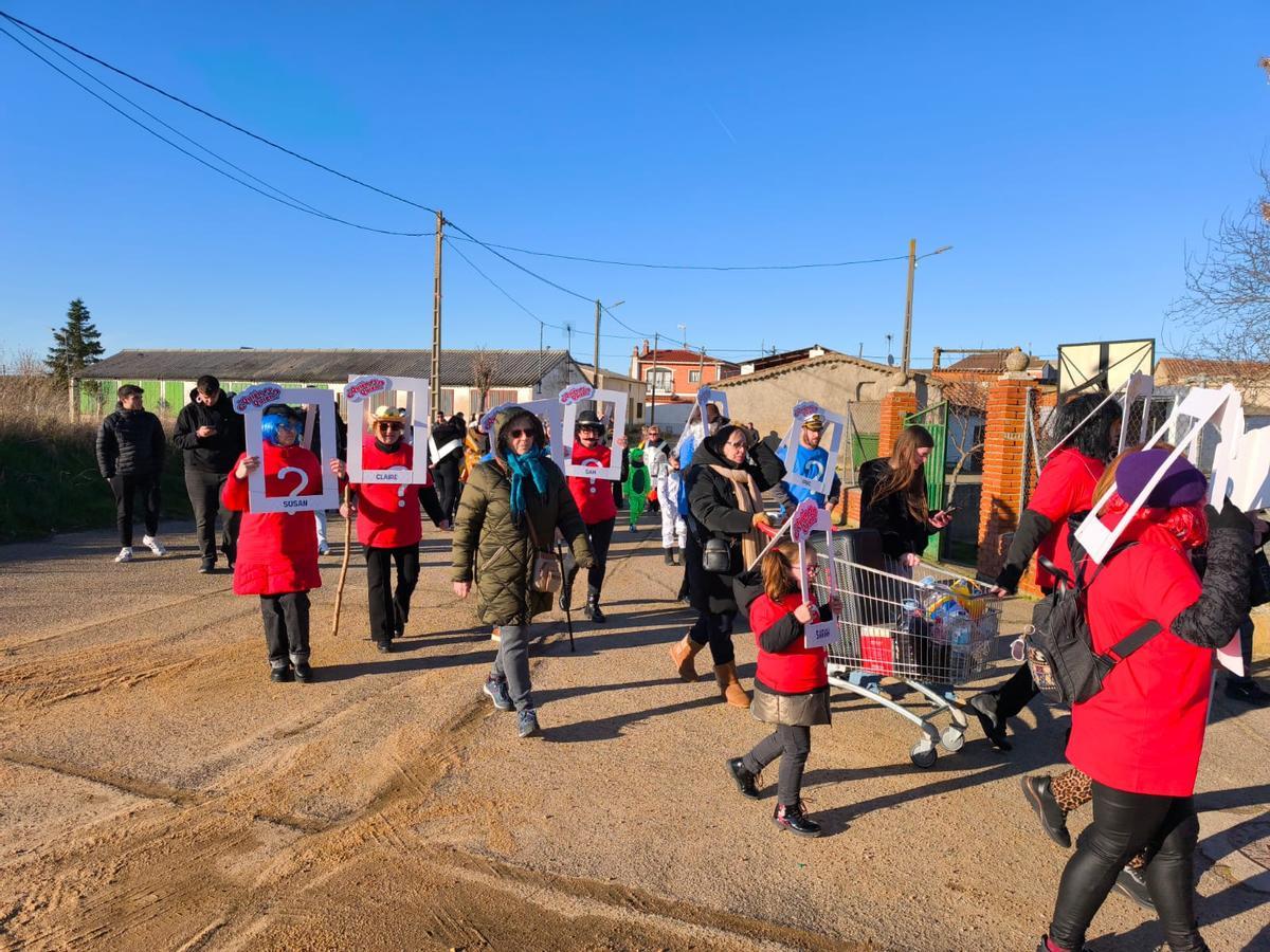 El Antruejo de Espigas recorre las calles de Villalube