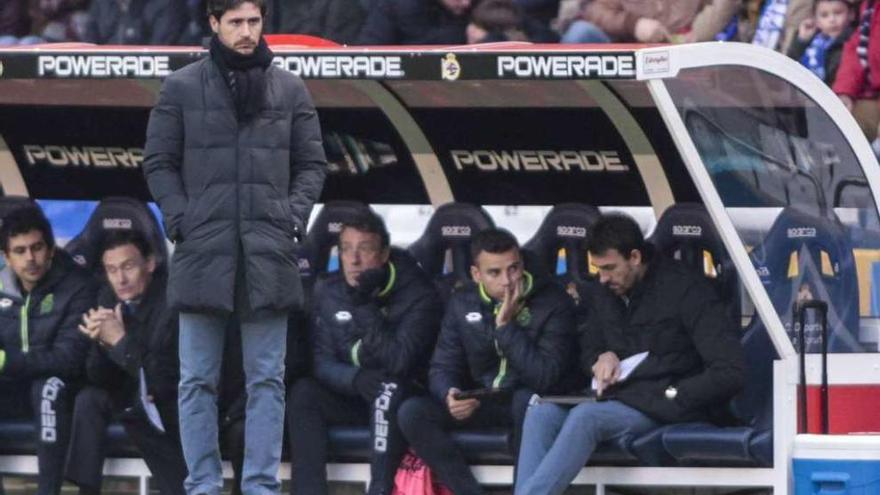 Víctor Sánchez en el partido entre el Deportivo y Las Palmas.