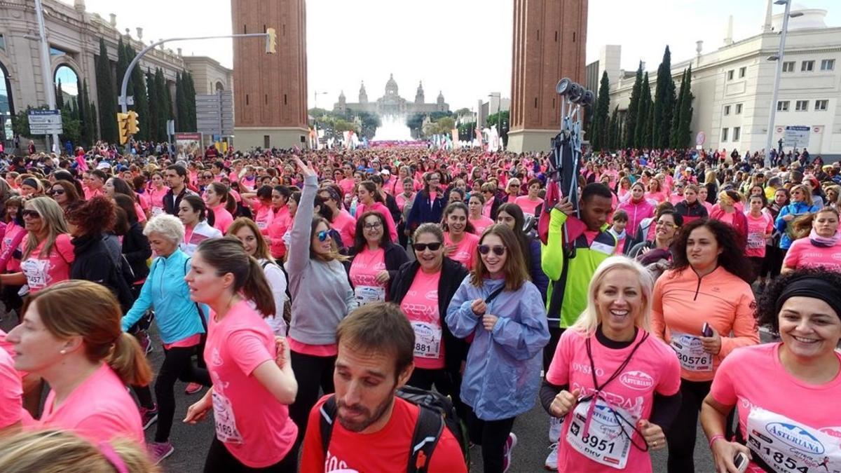 Cursa de la dona en Plaza Espanya