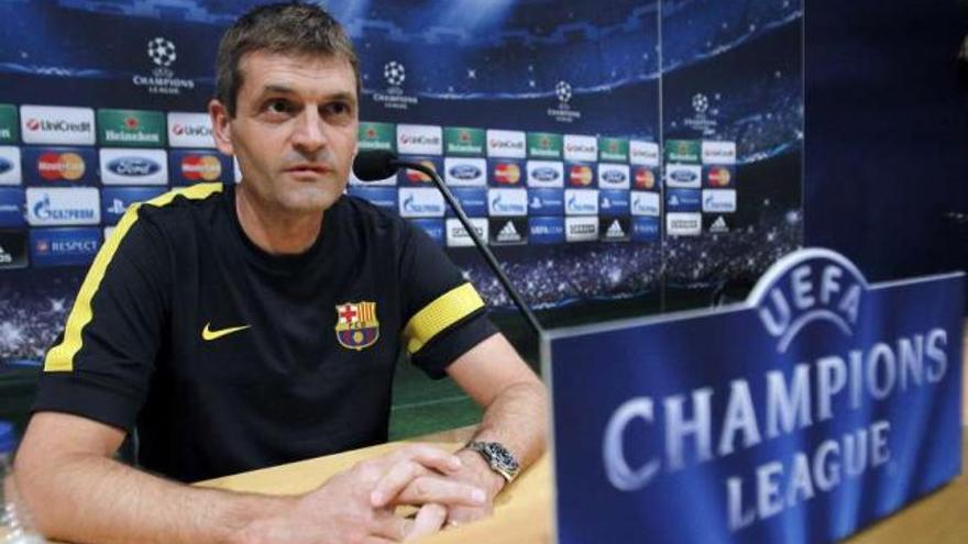 Vilanova, ayer en la rueda de prensa previa al partido. / albert gea / efe