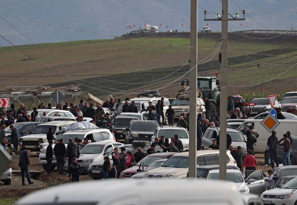 Los refugiados de Alto Karabaj llegan a Kornidzor