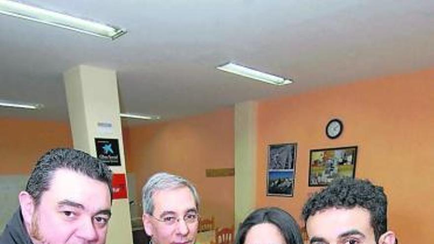 César Frey rifó su arte para Amicos