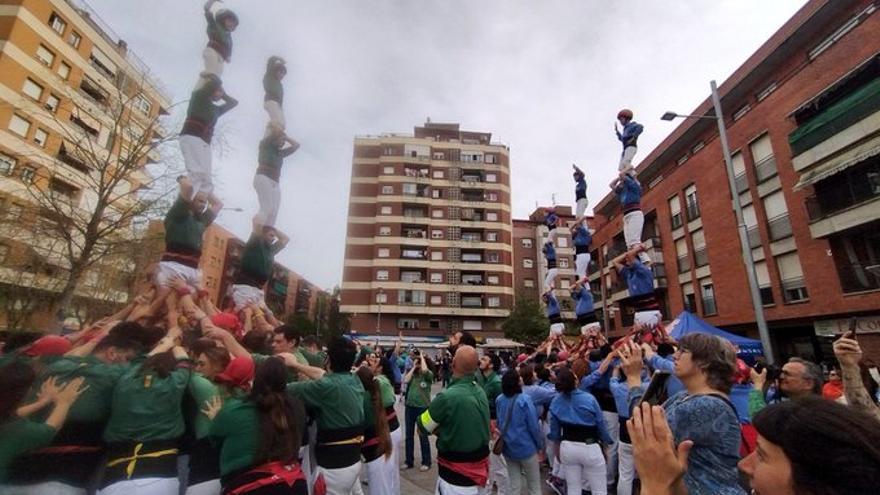 Els Marrecs de Salt celebren els 28 anys amb tres castells de la gamma alta de set